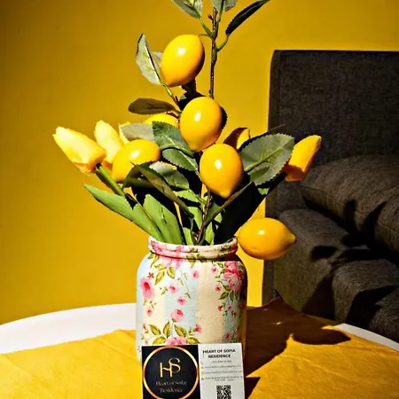 Heart Of - Optional Paid Parking *