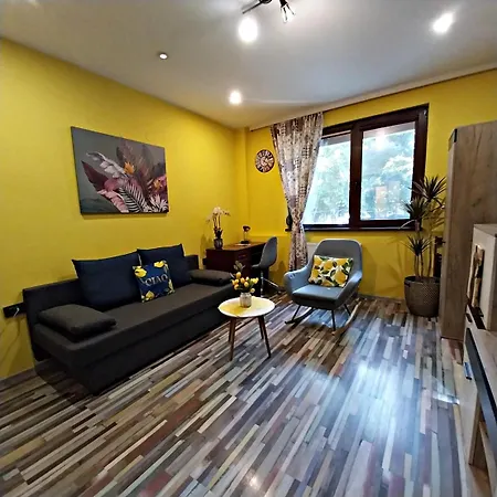 Heart Of - Optional Paid Parking Apartament