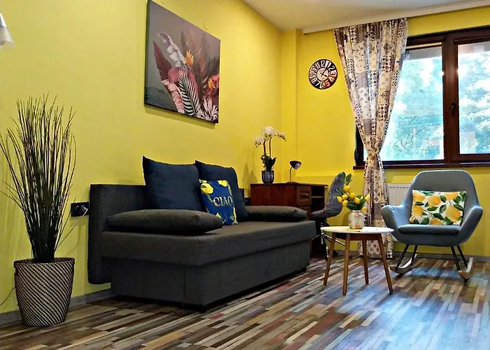 Heart Of - Optional Paid Parking * ソフィア